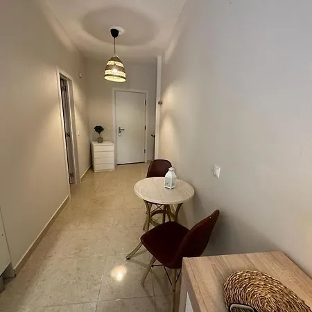 Bohemian Irugarhouse Апартаменты *